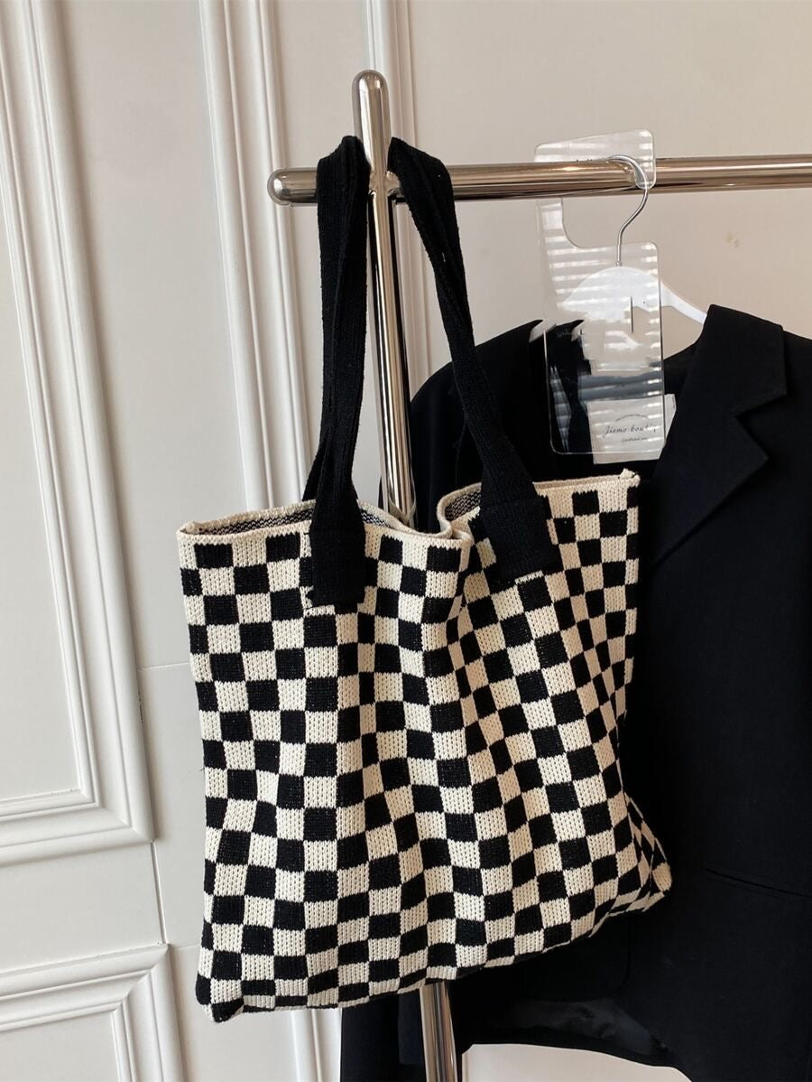 ur everyday checker tote bag